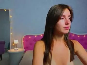 ariana_petite on Chaturbate