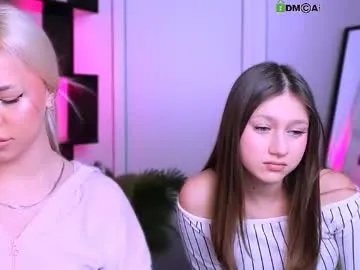 arianaa_cat — make me happy #nonude  #18 #cute #pm #hair [250 tokens remaining]