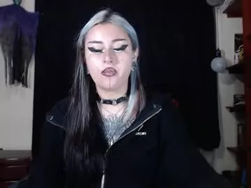 Offline arianauwu666 on Chaturbate