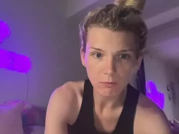 Offline astorialove on Chaturbate