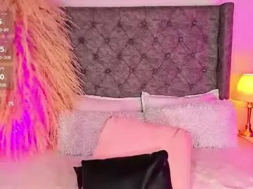 astrid_jonnes on Chaturbate
