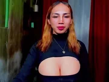 astrid_khalifa on Chaturbate