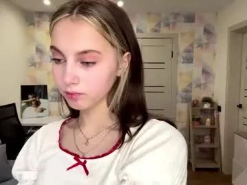 audiedelorbe — GOAL: knock knock [99 tokens remaining] Welcome to my room! Let's have a good time together #new #18 #shy #skinny #cute