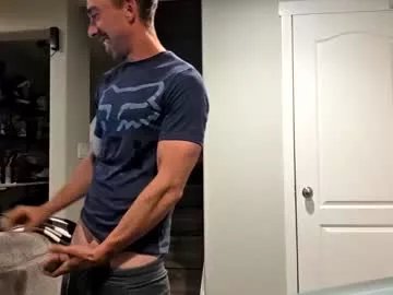 averageandsum on Chaturbate