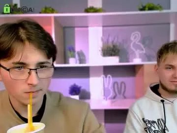 azen_rush on Chaturbate