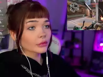 Offline babyroxynill on Chaturbate