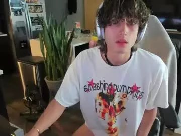 bashful4200 on Chaturbate