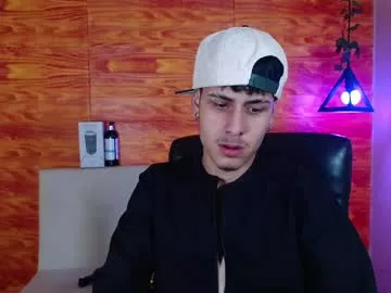 Offline bastiaan_28 on Chaturbate