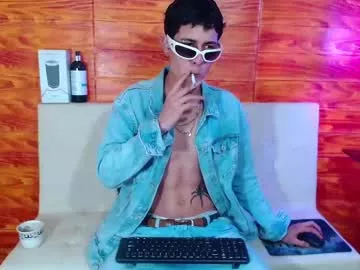 Offline bastiaan_28 on Chaturbate