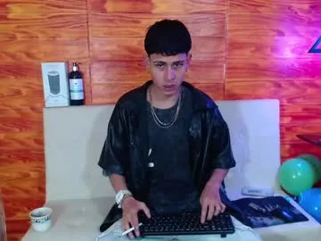 Offline bastiaan_28 on Chaturbate