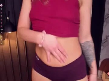 bella_cosmos on Chaturbate