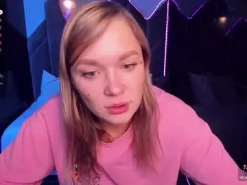 bella_cosmos on Chaturbate