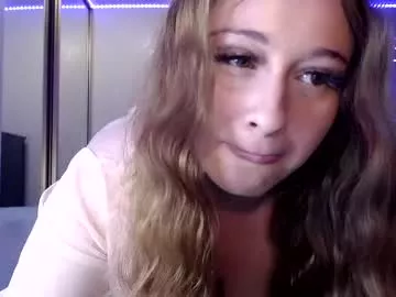 Offline bellamonroee on Chaturbate