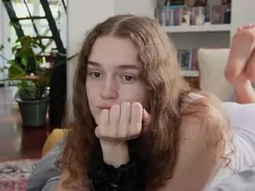 Offline bellebabyboo on Chaturbate