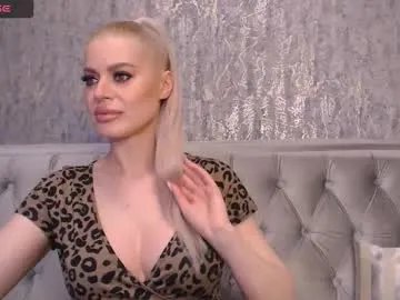 blondiestarxxx on Chaturbate