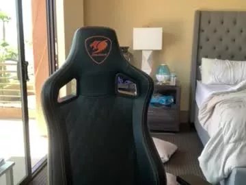 brettmycles on Chaturbate