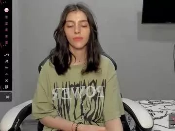 broosnica1 on Chaturbate