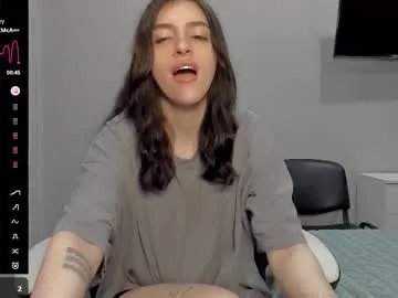 broosnica1 on Chaturbate