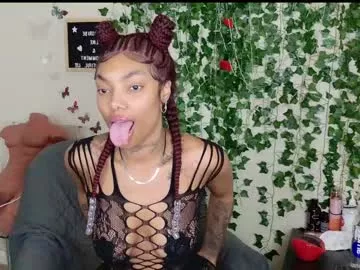 Offline butterflybootyy on Chaturbate