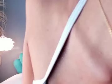 caitlyncouper on Chaturbate