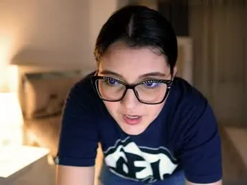 Offline camila_buitrago on Chaturbate