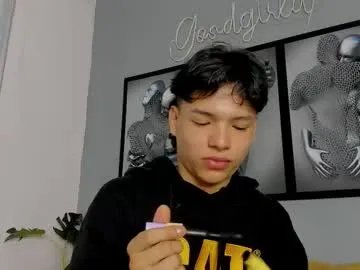 camillo_virgil — GOAL:  GOAL 1 -- Love Flirting  Warm up romntico [100 tokens remaining]  MULTIGOALS -- VALENTINE'S DAY ... 