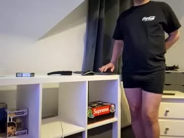 Offline candyboy666 on Chaturbate