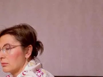 carojhones — Just cuz i m  G O R G E O U S **** - Multi Goal: **** Nipples CLose UP!*** [109 tokens left] #milf #nylons #heels #bigboobs #new