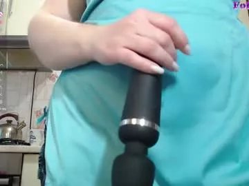 carolinadiamond on Chaturbate