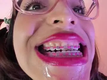 catalina_deep1 — MILK ON MY BIGBOOBS  #nasty #saliva #braces #deepthroat #fuckmachine [71 tokens left]