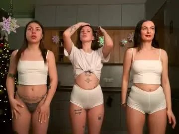 catolinanight — GOAL: kiss [11 tokens remaining]  Welcome to our room! We are Camilla, Keva & Ann  Step by step we tease, strip, flash, kiss, play... until the wild ticket show finale  Don't miss it! #students #lesb