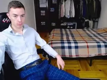 charlieseyer on Chaturbate