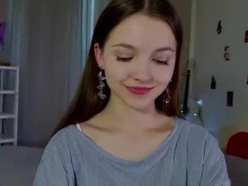 charming_bliss on Chaturbate
