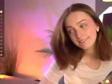 charming_flower on Chaturbate