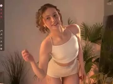 charming_flower on Chaturbate