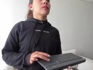 cheek_chic12 on Chaturbate