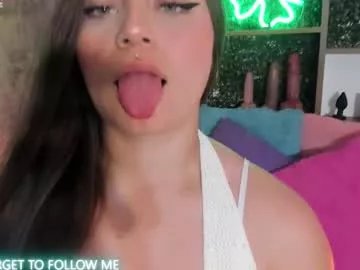 cherry_copper on Chaturbate