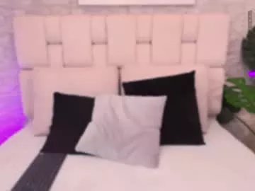 chloe_morgans on Chaturbate