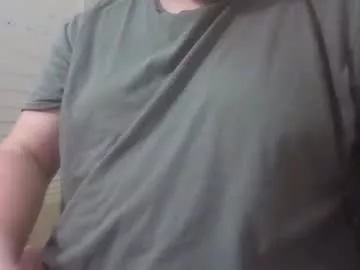 Offline chubbycub14 on Chaturbate