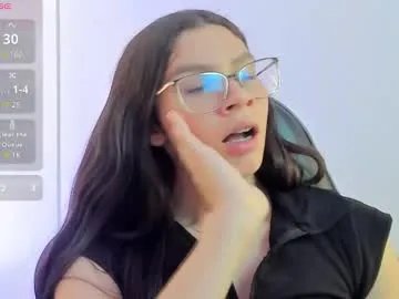 cloee20_ on Chaturbate