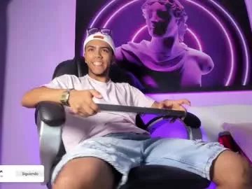 colstorw_ on Chaturbate