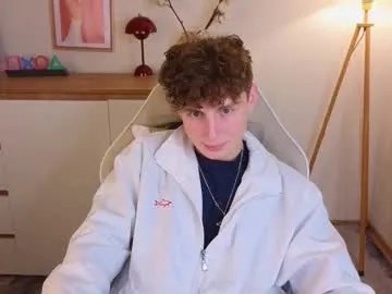 crisp1n on Chaturbate