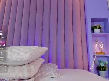 cristalcornner_ on Chaturbate