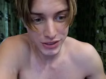 Offline cryptongood on Chaturbate