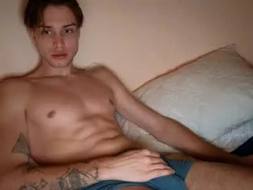 Offline cryptongood on Chaturbate