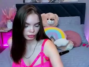 curvy_dynamite on Chaturbate