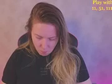 cute_darina on Chaturbate