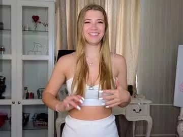 cute_fox_girl on Chaturbate