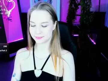 Offline cutemousee on Chaturbate