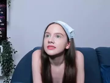 Offline cwendenmon on Chaturbate